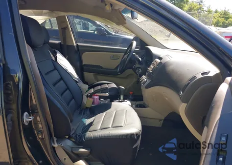 2008 Hyundai Elantra Gls/Se z USA, uszkodzony, nr VIN KMHDU46D88U497161